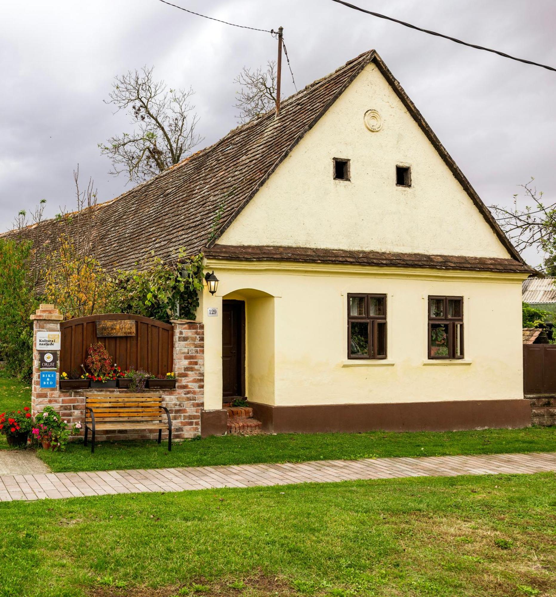 Bed and Breakfast Snasini Kucari Gradiste Экстерьер фото